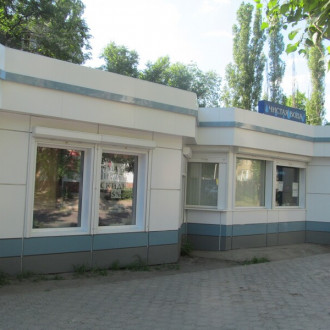 Навесной фасад композитными панелями.