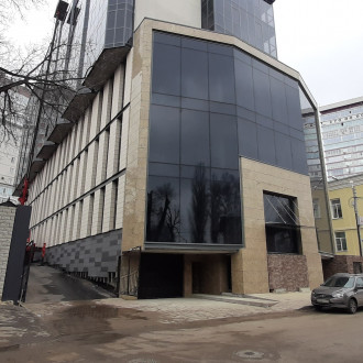 Жилой дом с офисными помещениями