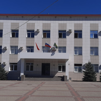 Монтаж вентилируемого фасада здания Администрации Поворинского муниципального района в г. Поворино Воронежской области.