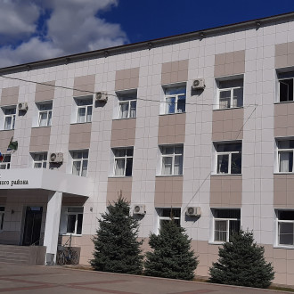 Монтаж вентилируемого фасада здания Администрации Поворинского муниципального района в г. Поворино Воронежской области.