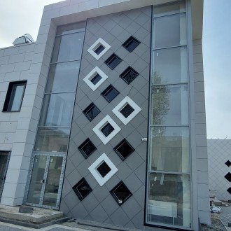 Вентилируемый фасад из керамогранита в Воронеже
