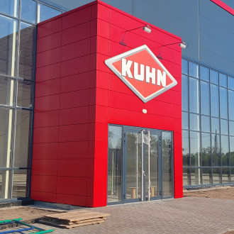 Облицовка входной группы фасадными кассетами в Воронеже