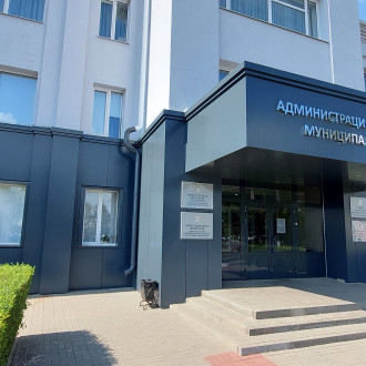 24. Монтаж вентилируемого фасада Администрации Новоусманского муниципального района Воронежской области.
