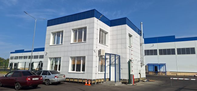 Монтаж вентилируемого фасада с утеплением из керамогранита в Воронеже